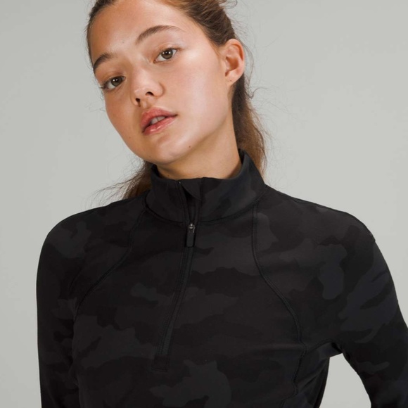 Its Rulu Run Cropped Half-Zip Heritage 365 Camo Deep Coal Multi - Picture 6 of 11